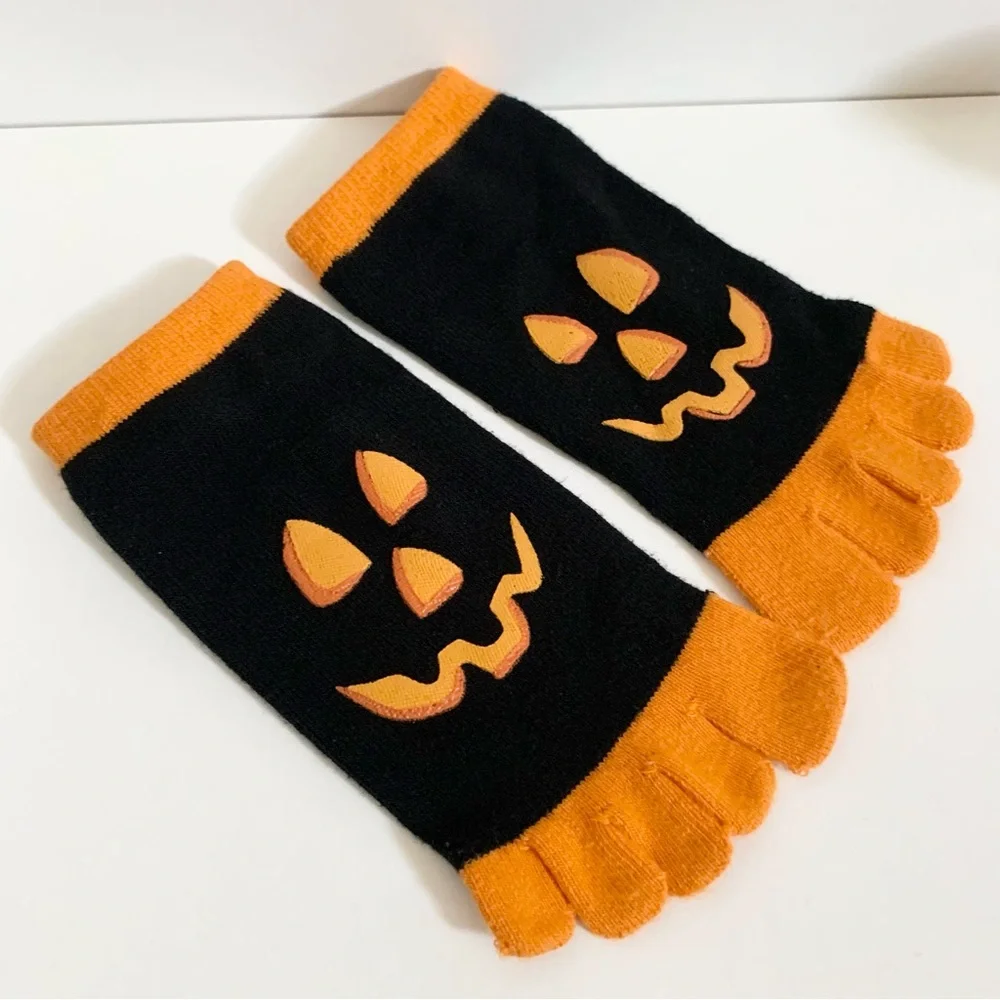New Vintage Jack o’ lantern toe socks Halloween